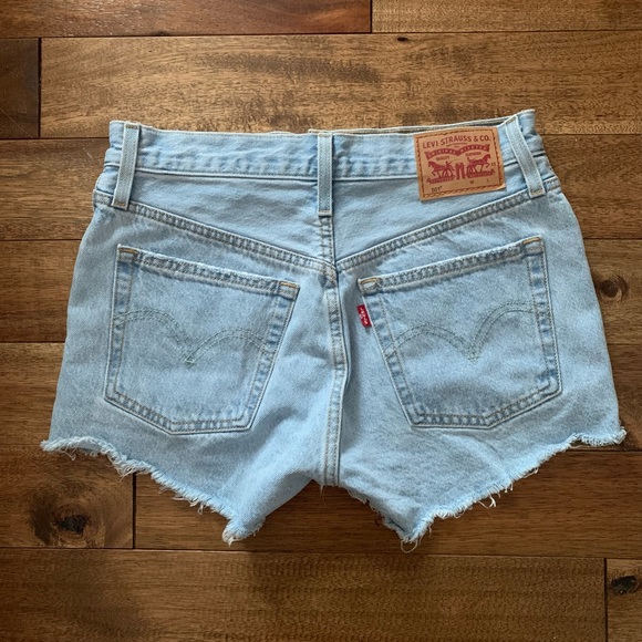 Levi’s 501 Original High-Rise Shorts in size W25 - Picture 3 of 7